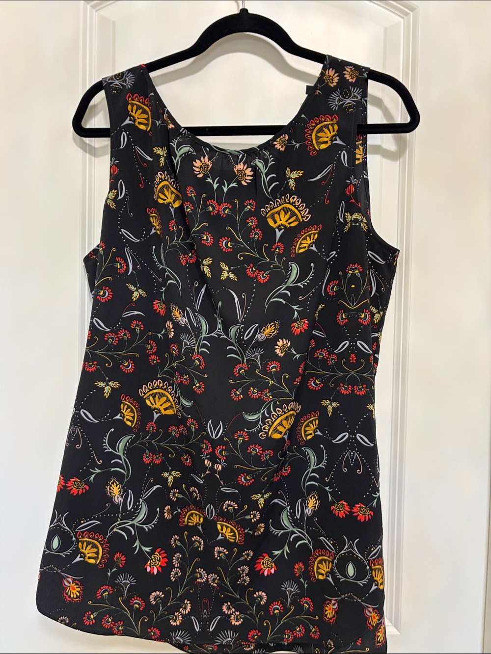 Cabi legend blouseFloral Print Sleeveless Black top